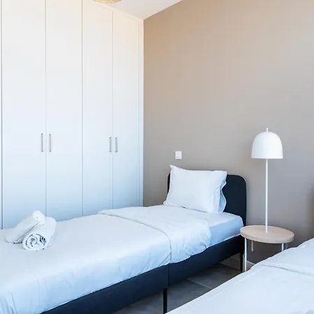 Blu Horizon - Stylish Living With Pool & Balconies In Protaras