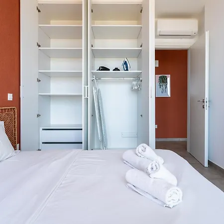 Blu Horizon - Stylish Living With Pool & Balconies In Protaras *