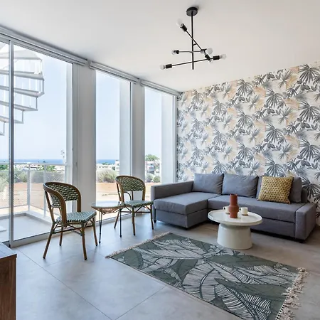 Blu Horizon - Stylish Living With Pool & Balconies In Protaras * פאראלימני