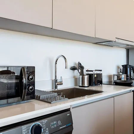 Blu Horizon - Stylish Living With Pool & Balconies In Protaras * פאראלימני