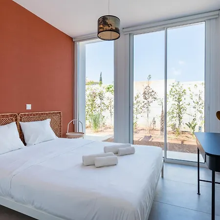 Blu Horizon - Stylish Living With Pool & Balconies In Protaras