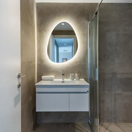 Blu Horizon - Stylish Living With Pool & Balconies In Protaras