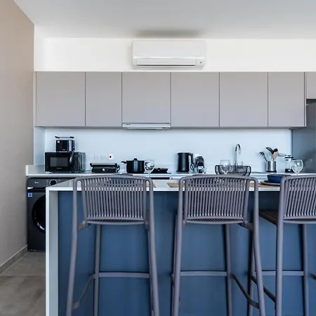 Apartment Blu Horizon - Stylish Living With Pool & Balconies In Protaras