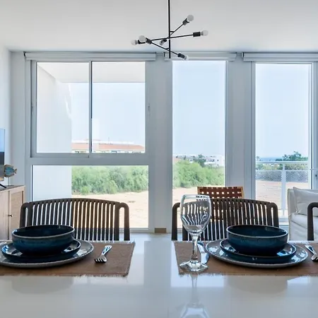 Blu Horizon - Stylish Living With Pool & Balconies In Protaras *