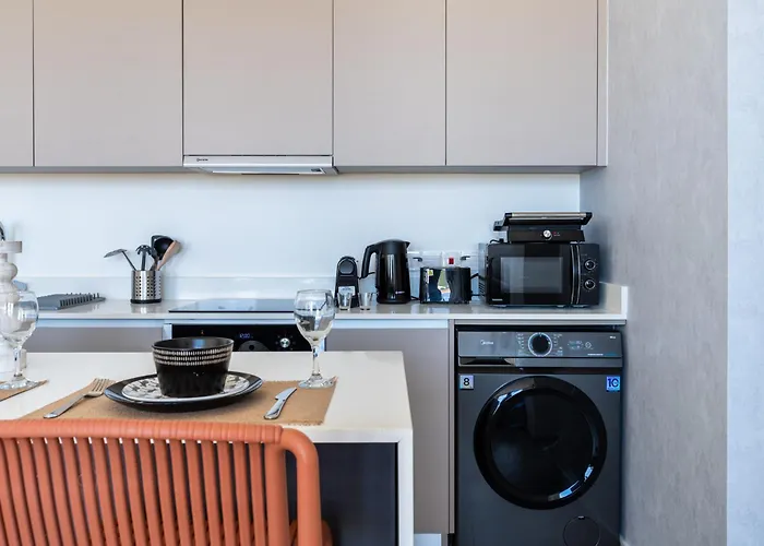 Blu Horizon - Stylish Living With Pool & Balconies In Protaras