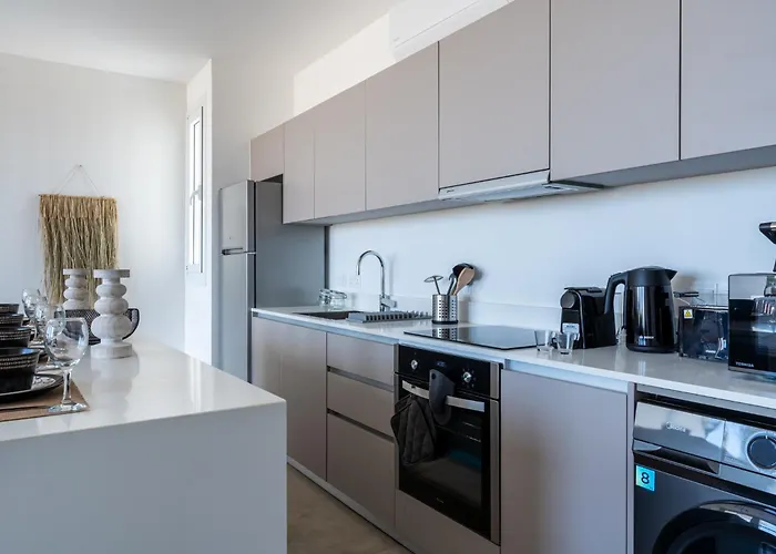 Blu Horizon - Stylish Living With Pool & Balconies In Protaras Apartmán Paralimni