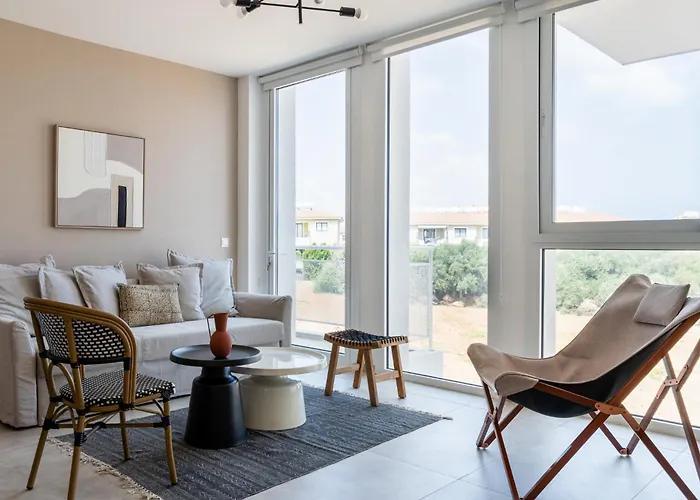 Blu Horizon - Stylish Living With Pool & Balconies In Protaras * Paralimni