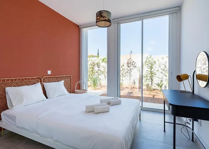 Blu Horizon - Stylish Living With Pool & Balconies In Protaras