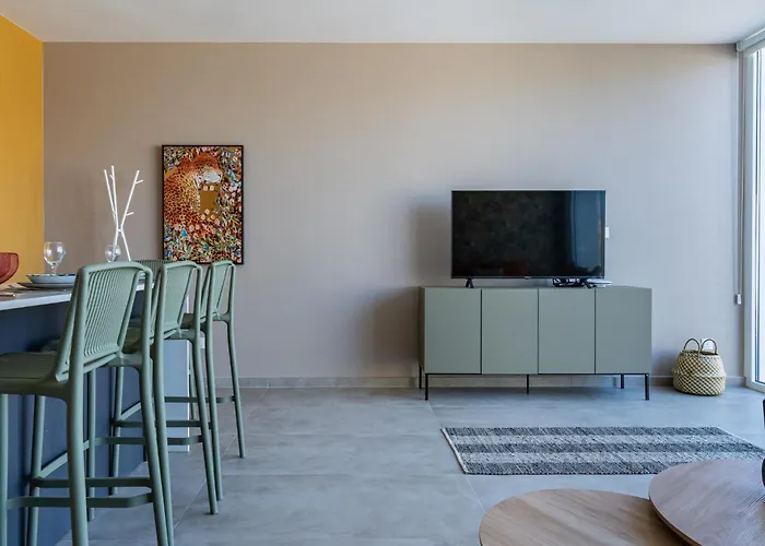 Blu Horizon - Stylish Living With Pool & Balconies In Protaras * Paralimni