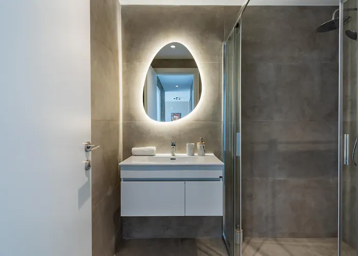 Blu Horizon - Stylish Living With Pool & Balconies In Protaras