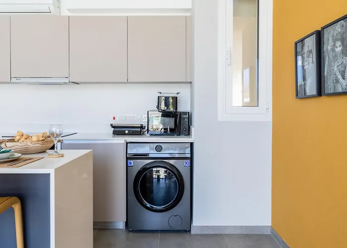 Apartmán Blu Horizon - Stylish Living With Pool & Balconies In Protaras Paralimni